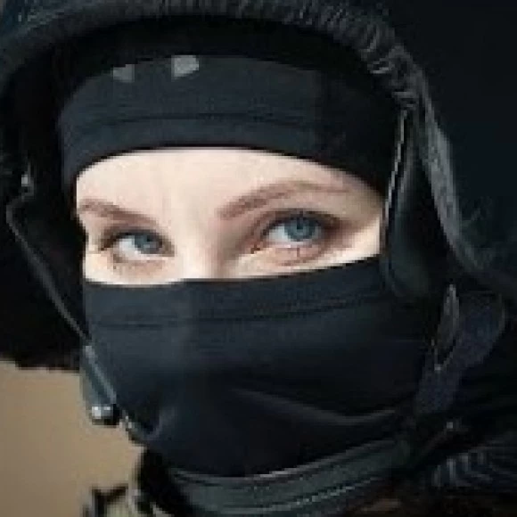 maskeli balo kullanıcısının profil fotoğrafı